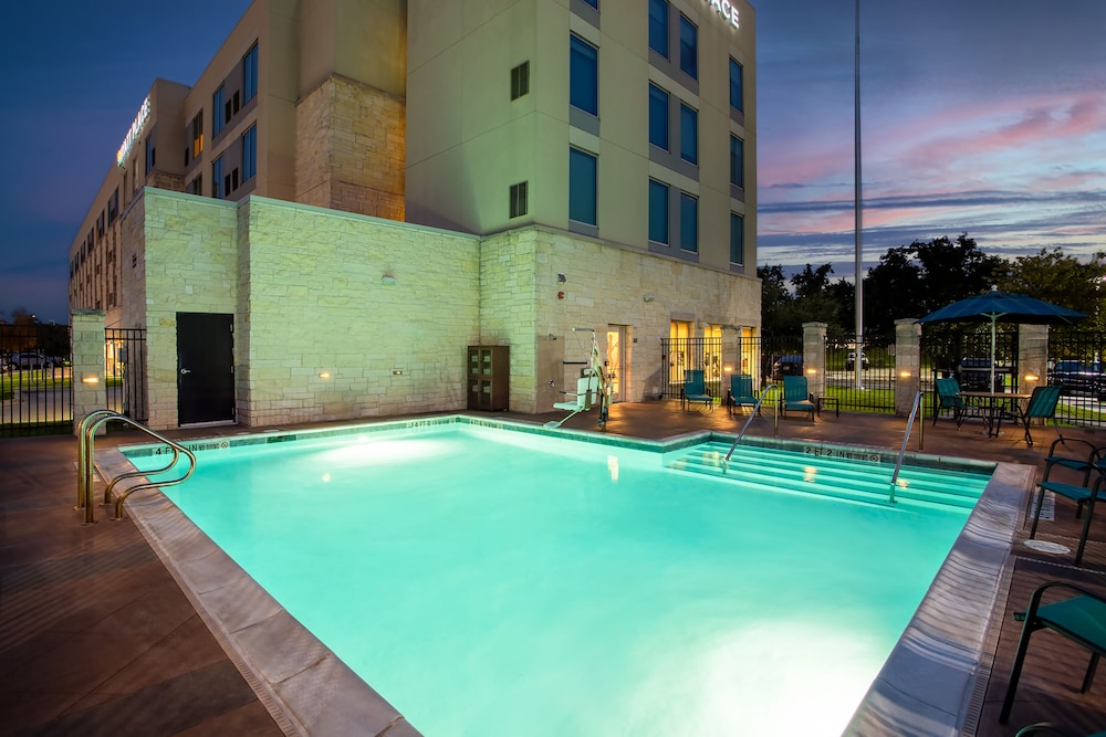 Hyatt Place Austin Airport 63/66