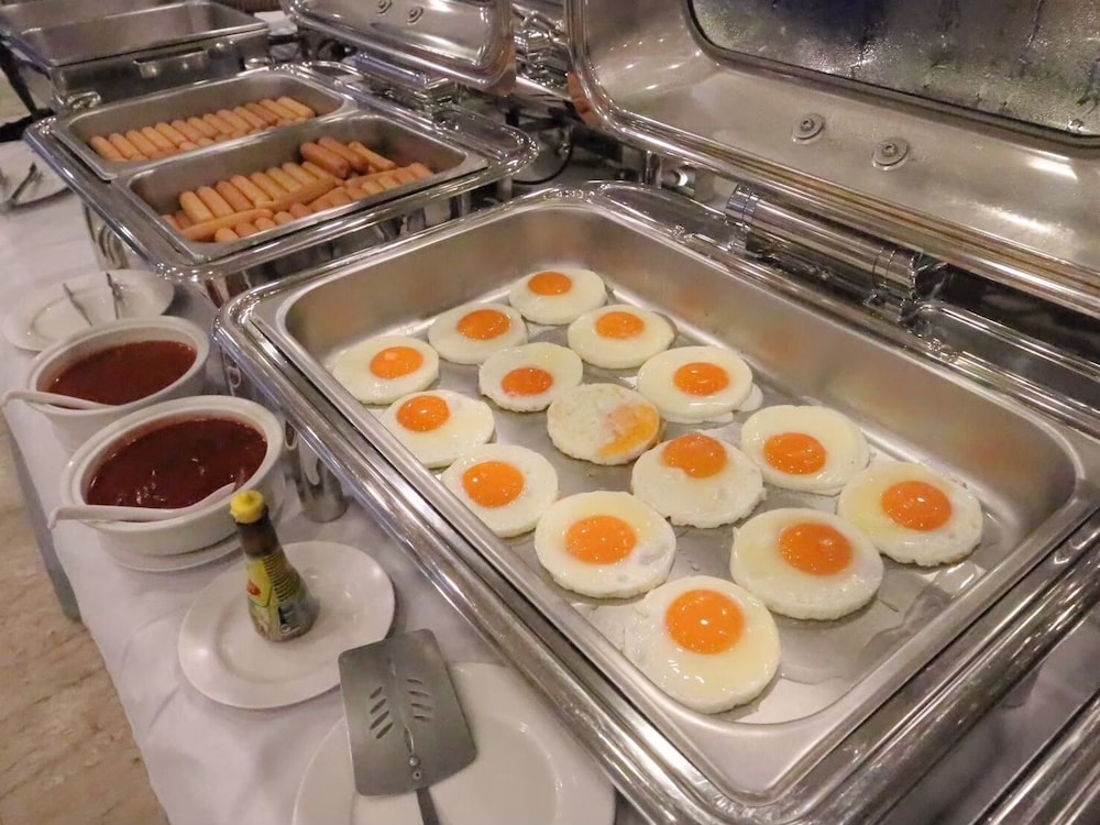 Korat Hotel 68/87