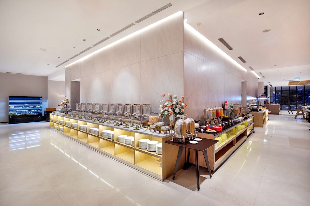 Golden Tulip Pontianak 44/64