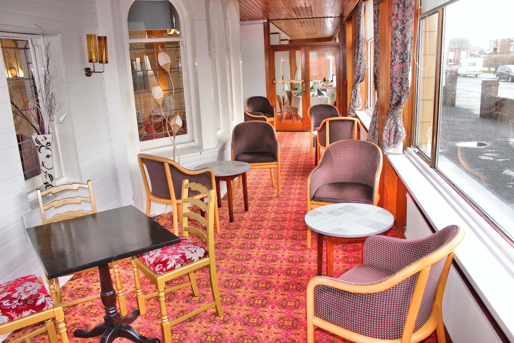 Headlands Hotel 35/50