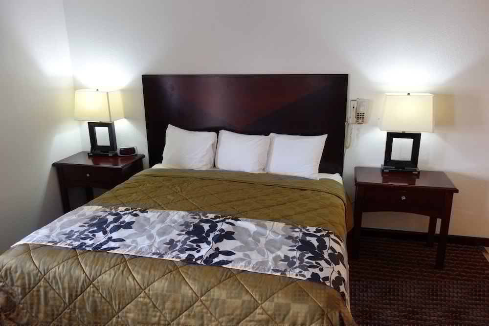 VIP Inn and Suites 12/40