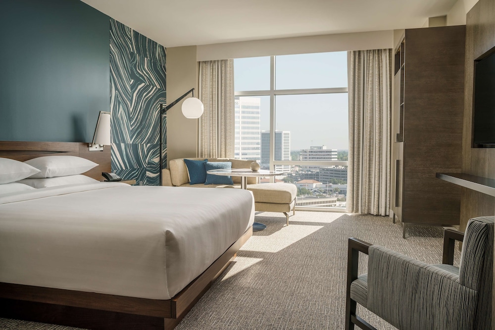 Hyatt Regency Houston/Galleria 19/74