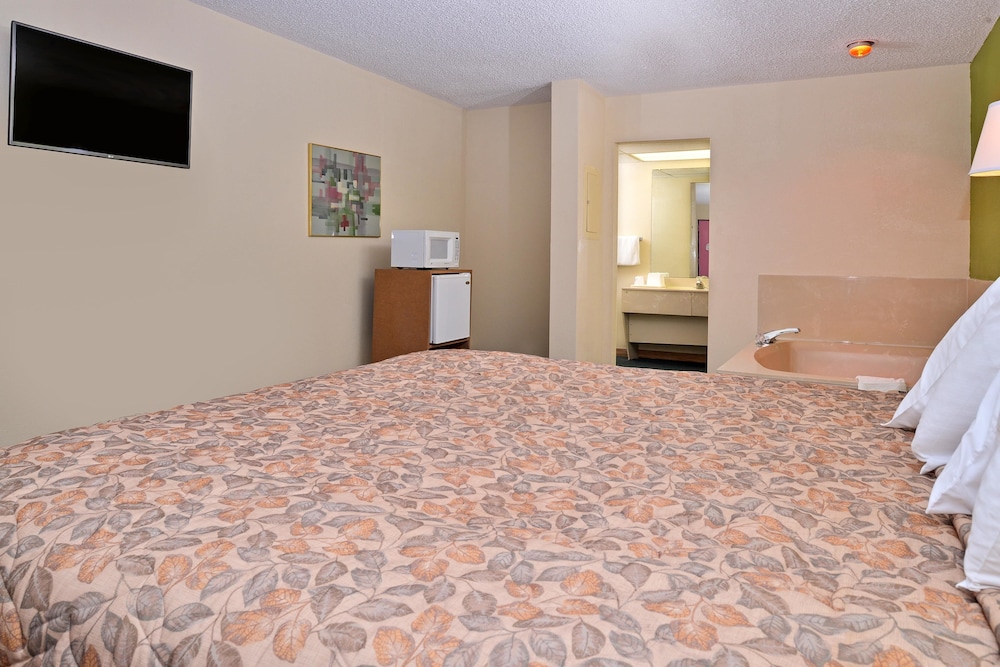 Americas Best Value Inn Bishopville 10/21