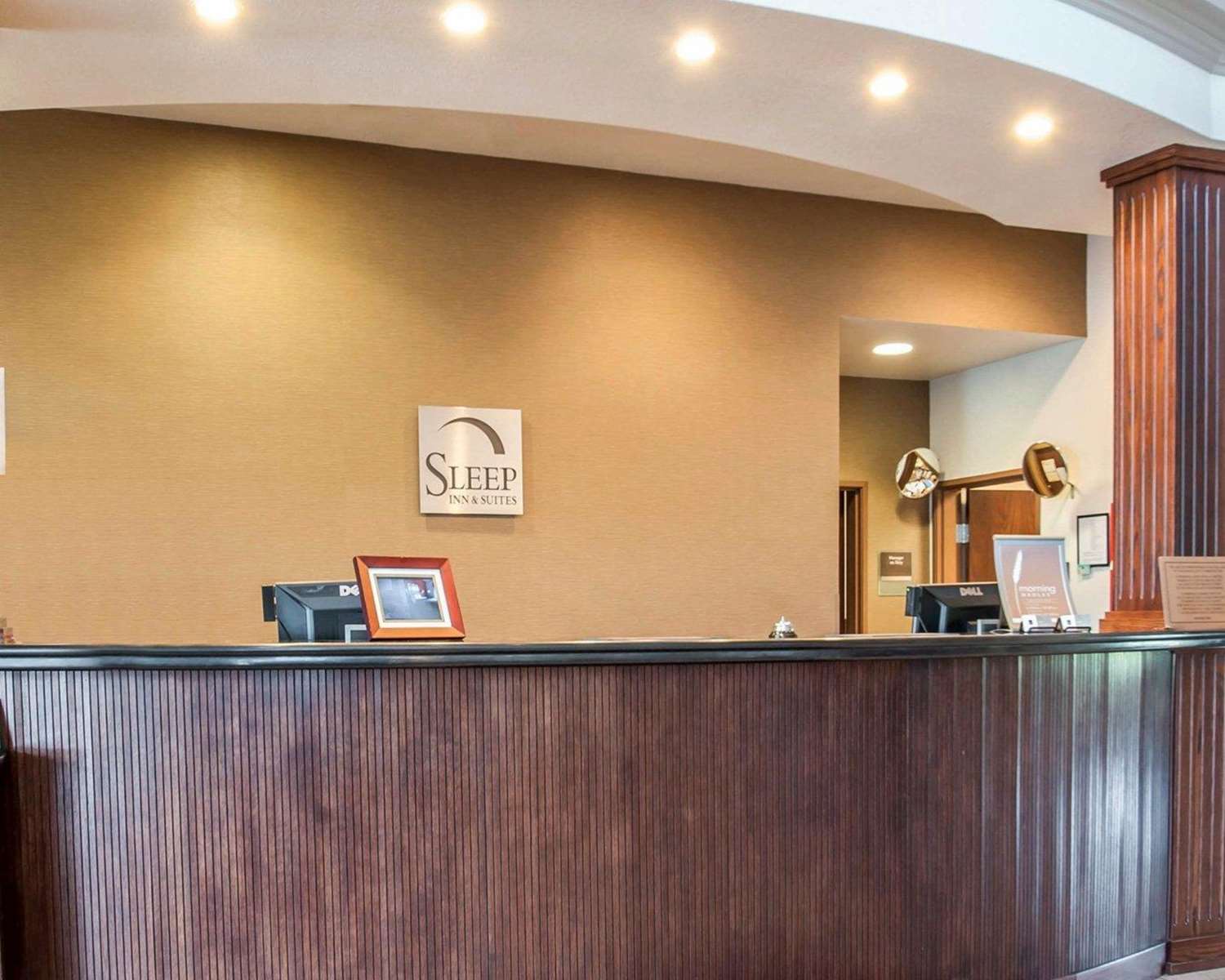 Sleep Inn Suites Lake of the Ozarks 7/52