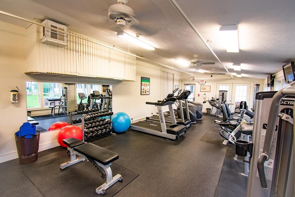 Eastern Slope Inn Resort 15/50