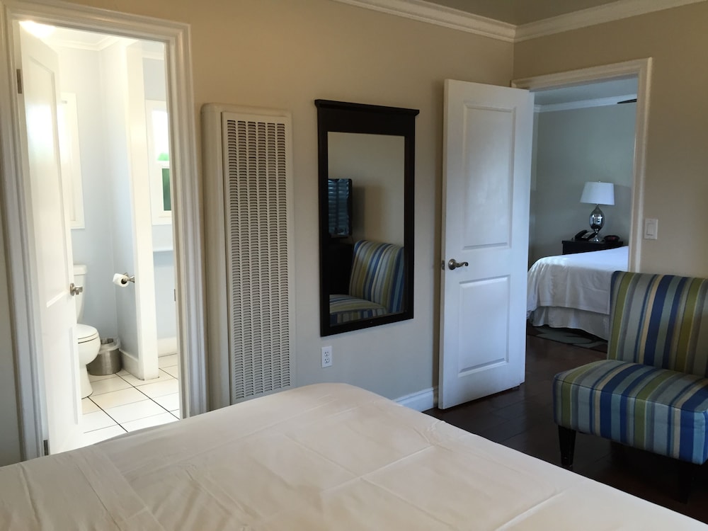 Beach Bungalow Inn and Suites 5/67