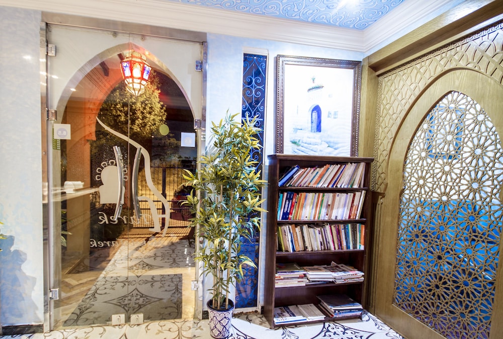 Hotel Tarek 10/25