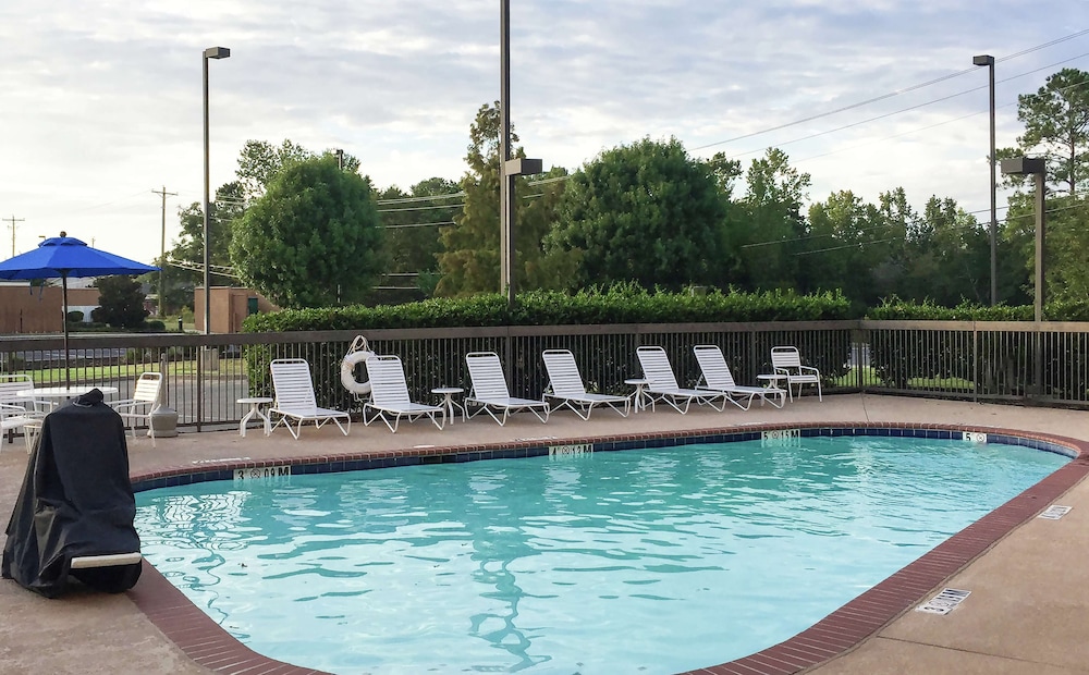Hampton Inn by Hilton Troy 3/43