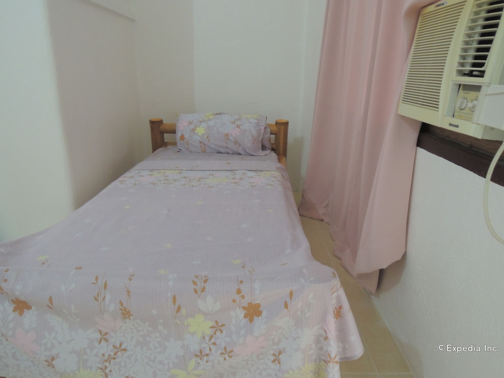 New Ocean Terrace Beach Resort 8/24