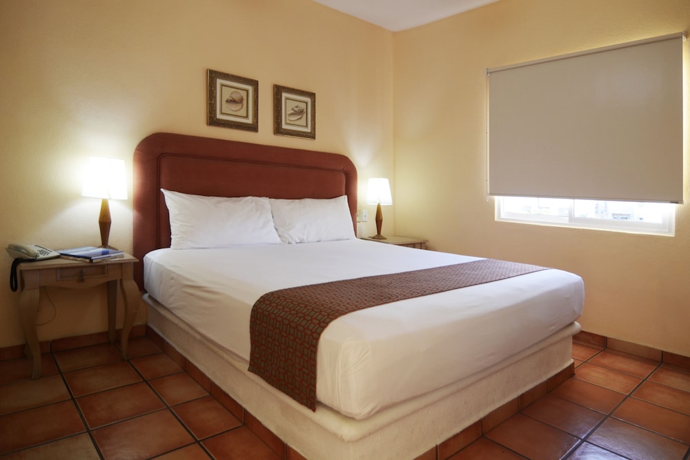 Hotel And Suites Las Palmas Los Cabos 17/68