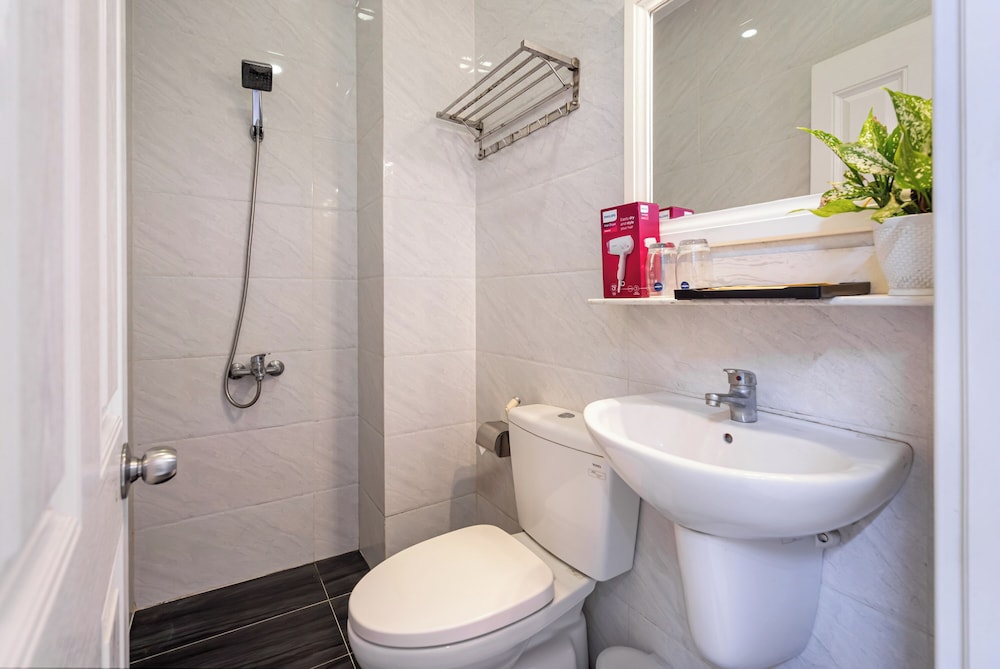 Lyna Apartment 44/46