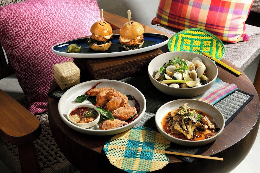 Moxy Bangkok Ratchaprasong 39/50