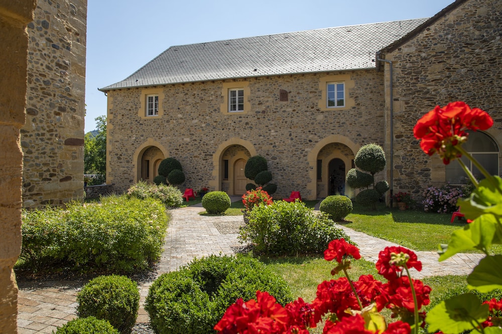Chateau De La Falque 63/69
