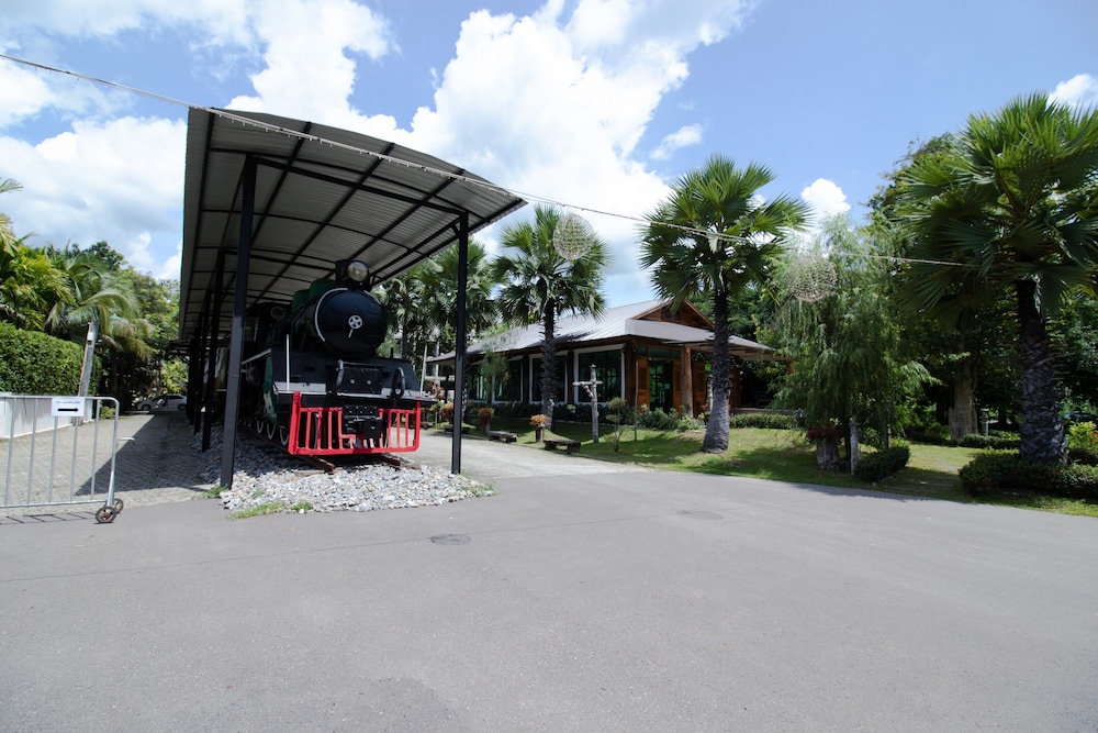 Royal Train Garden Resort 33/50