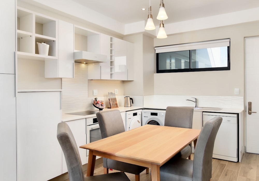 The Regency Apartment Hotel Menlyn 33/40