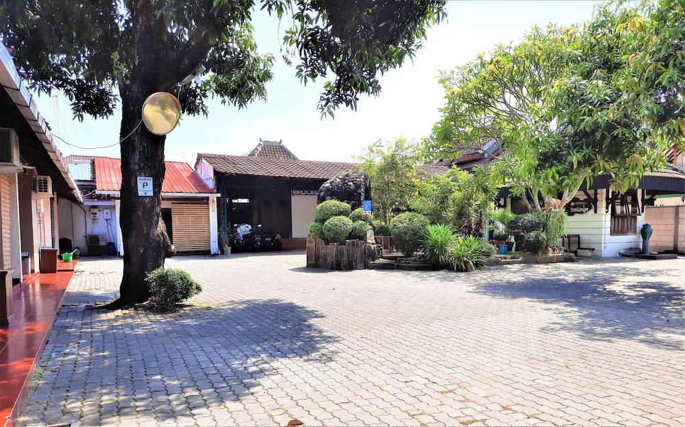 Hotel Perdana by ZUZU 63/65