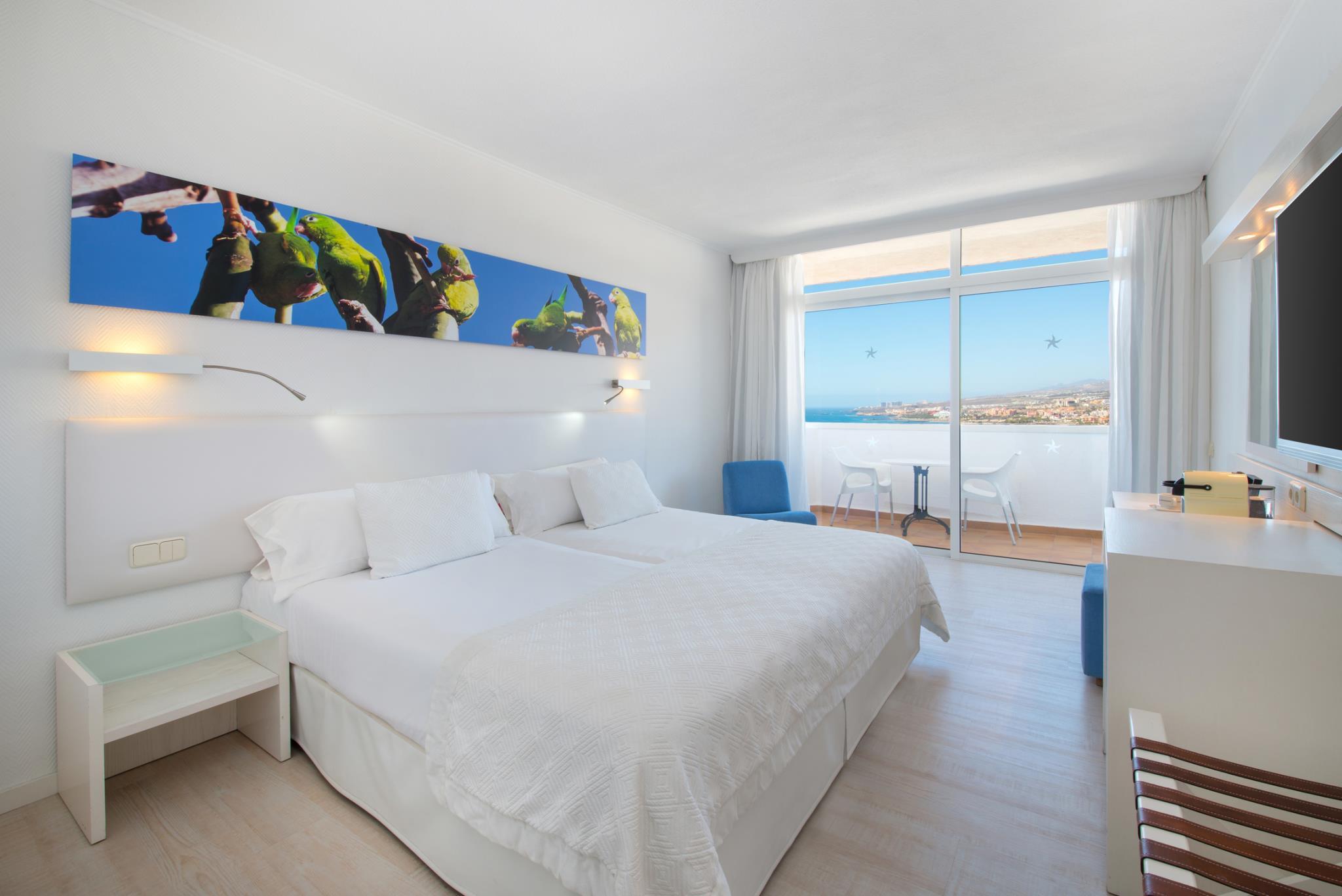 Prestige, Lateral Side Sea View