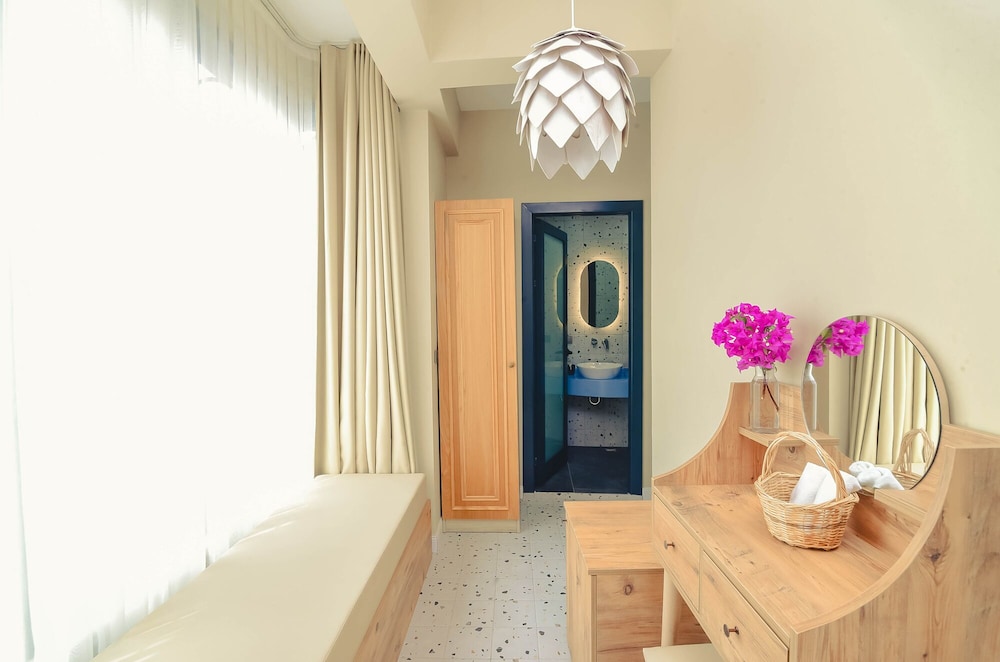 Sultys Alacati 6/50