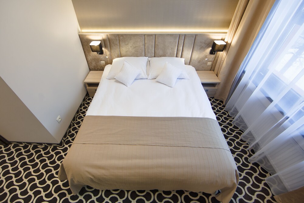 Art Hotel Sosnowiec 22/65