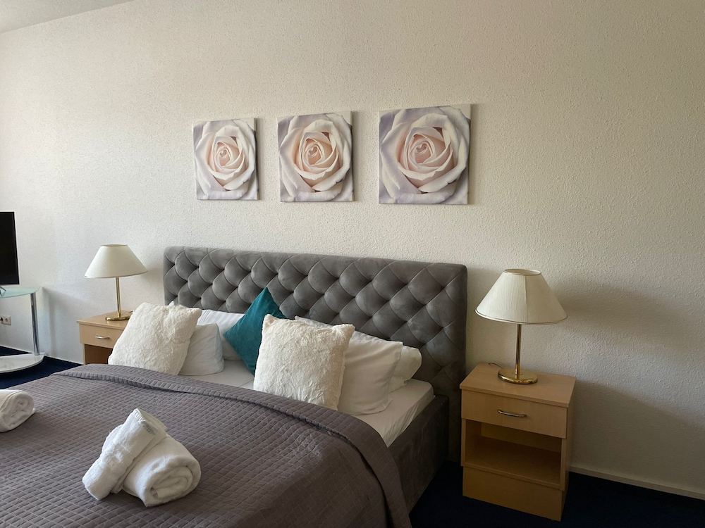 Parkhotel Waldschlösschen 26/65
