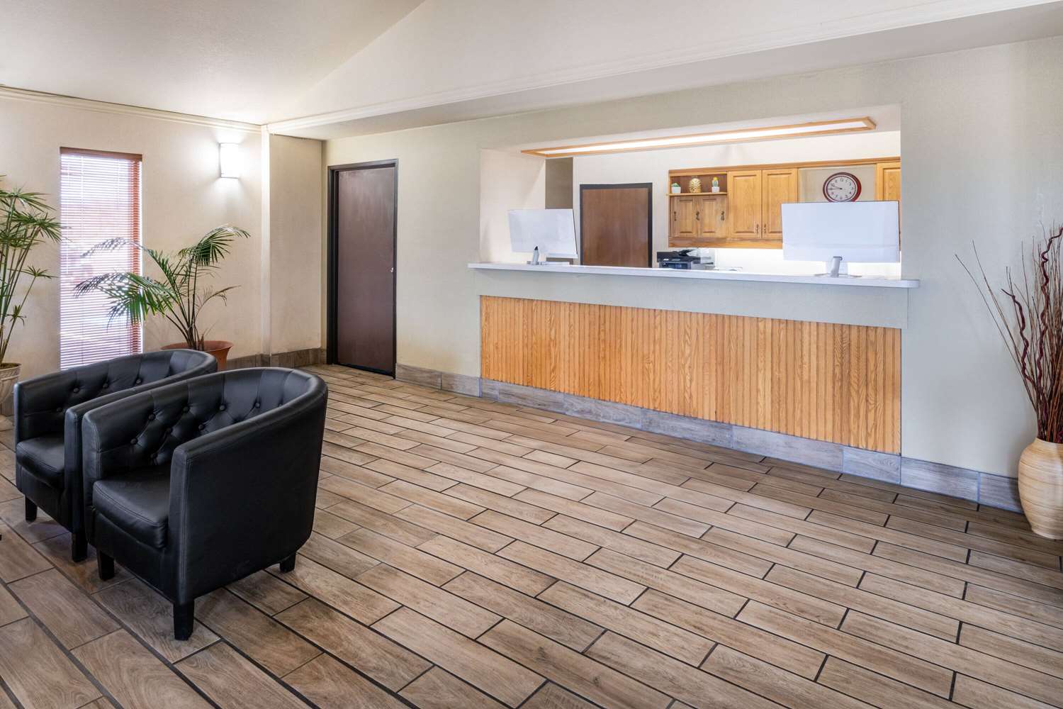 Super 8 By Wyndham Cheyenne Wy 6/32