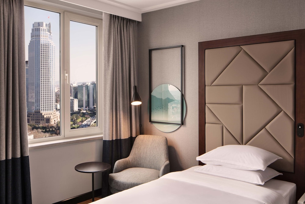 Sheraton Istanbul Levent 27/83