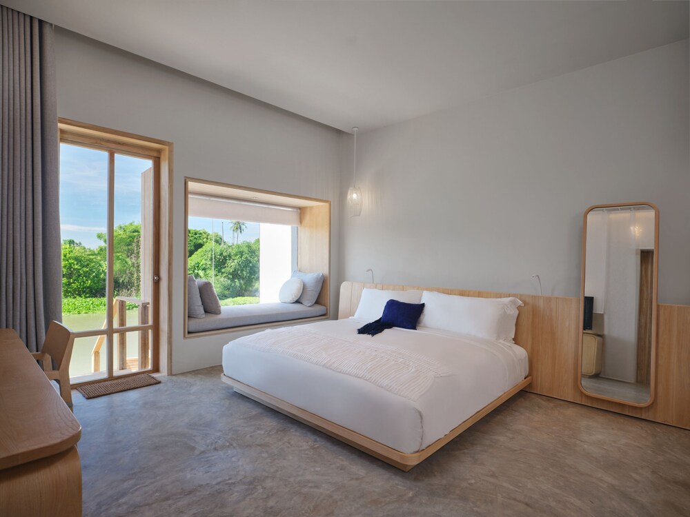 DELUXE, RIVER VIEW, TERRACE