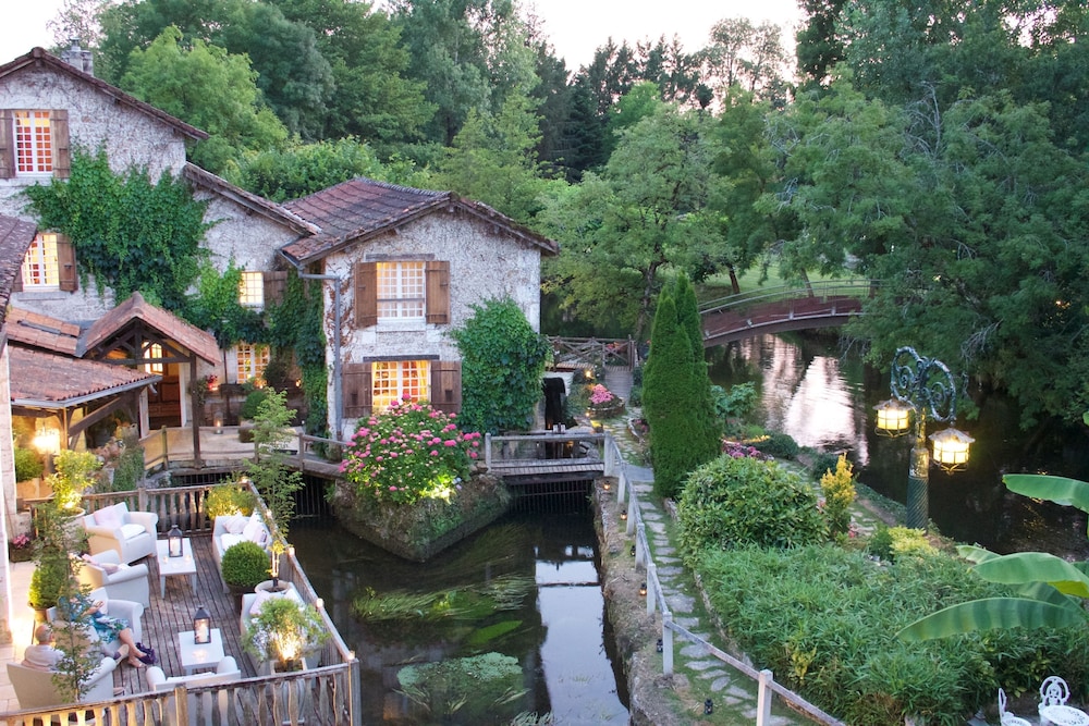 LE MOULIN DU ROC 61/67