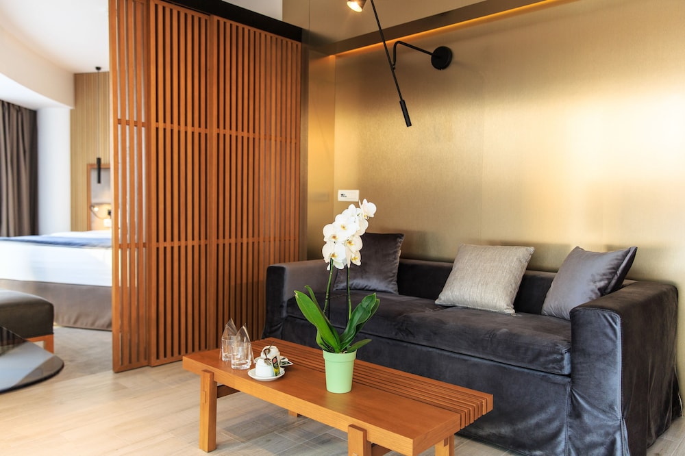 FAGUS by Aycon 48/68