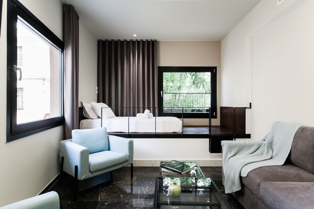 Greece U Around Athens Thissio Suites 15/50