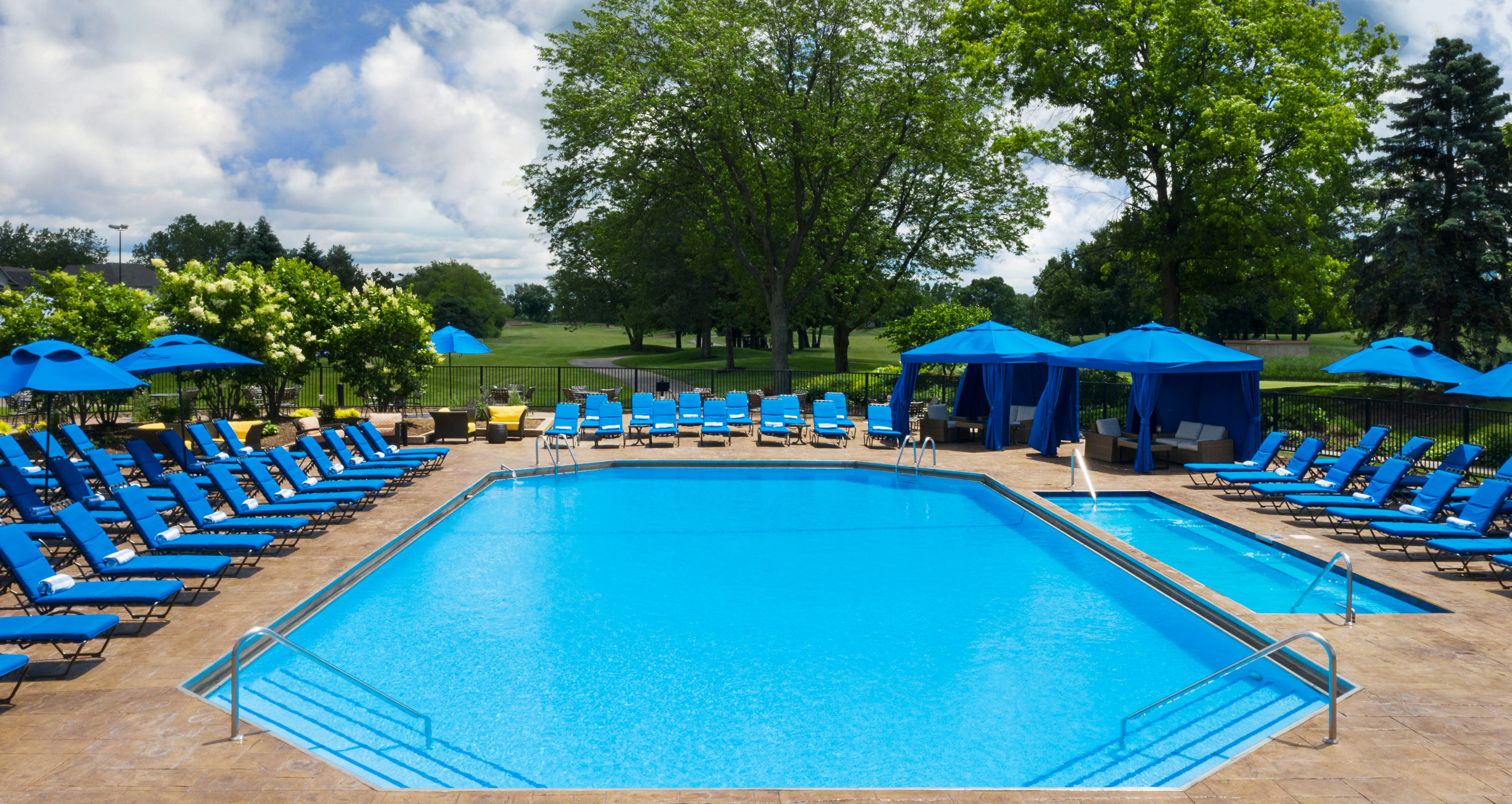 Hilton Chicago/Oak Brook Hills Resort & Conference Center 30/69