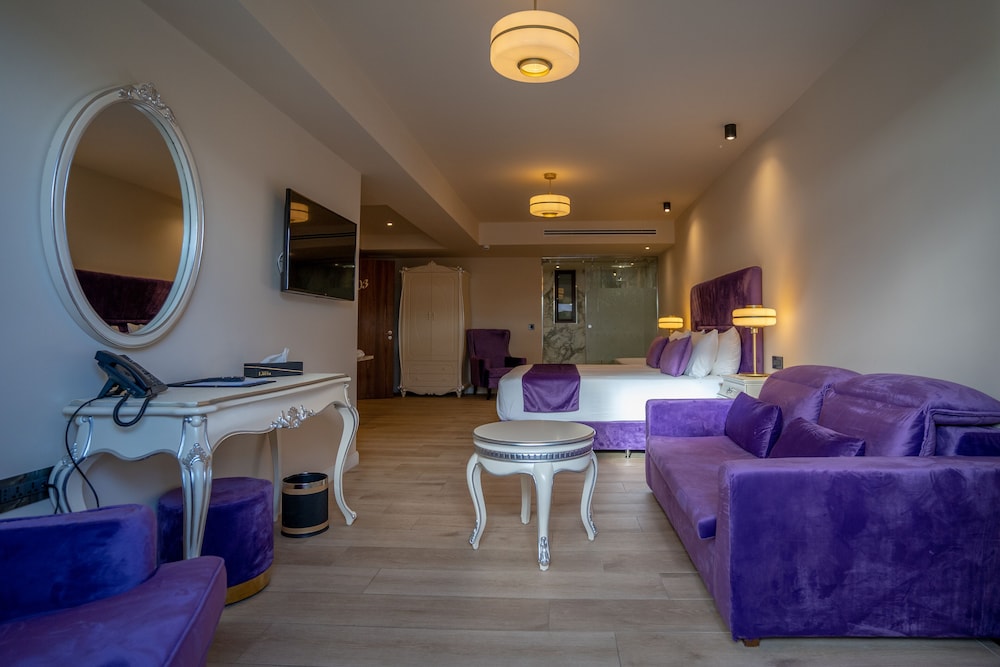 Santa Lucia Boutique Hotel 40/50
