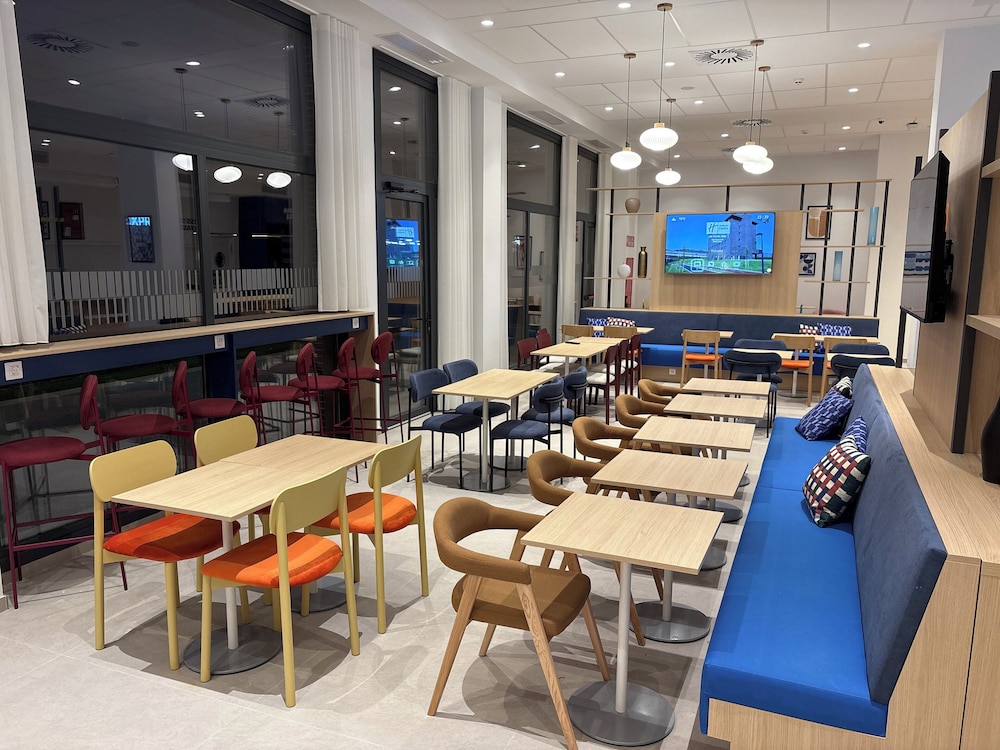 Holiday Inn Express San Sebastian Errenteria By Ihg 33/47