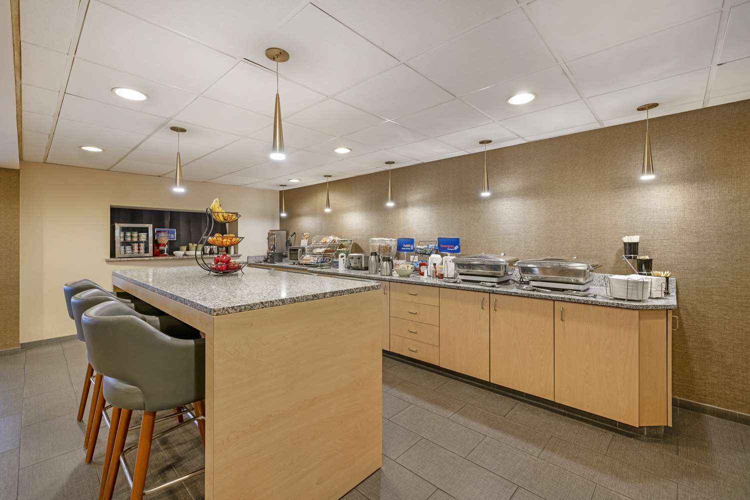 Best Western - On The Avenue 8/11