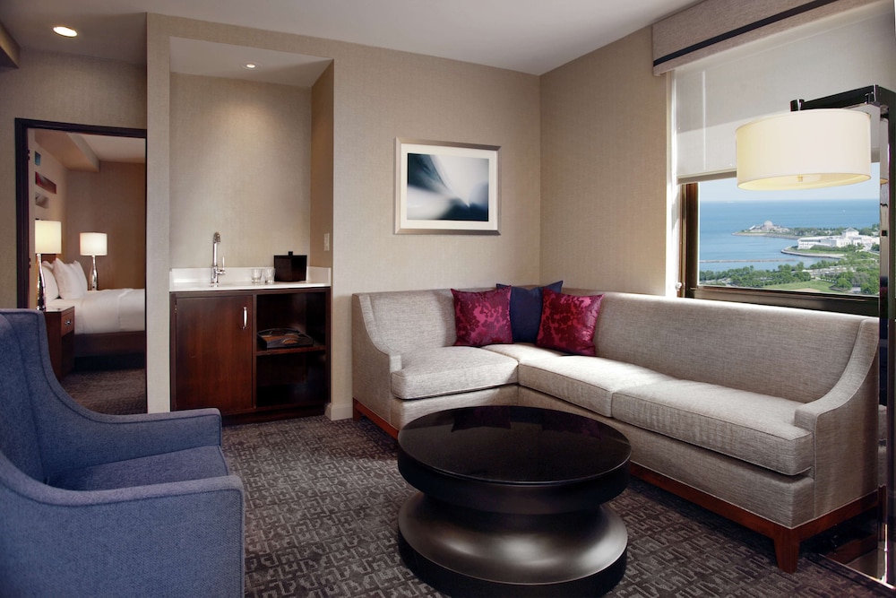 Hilton Chicago 52/86
