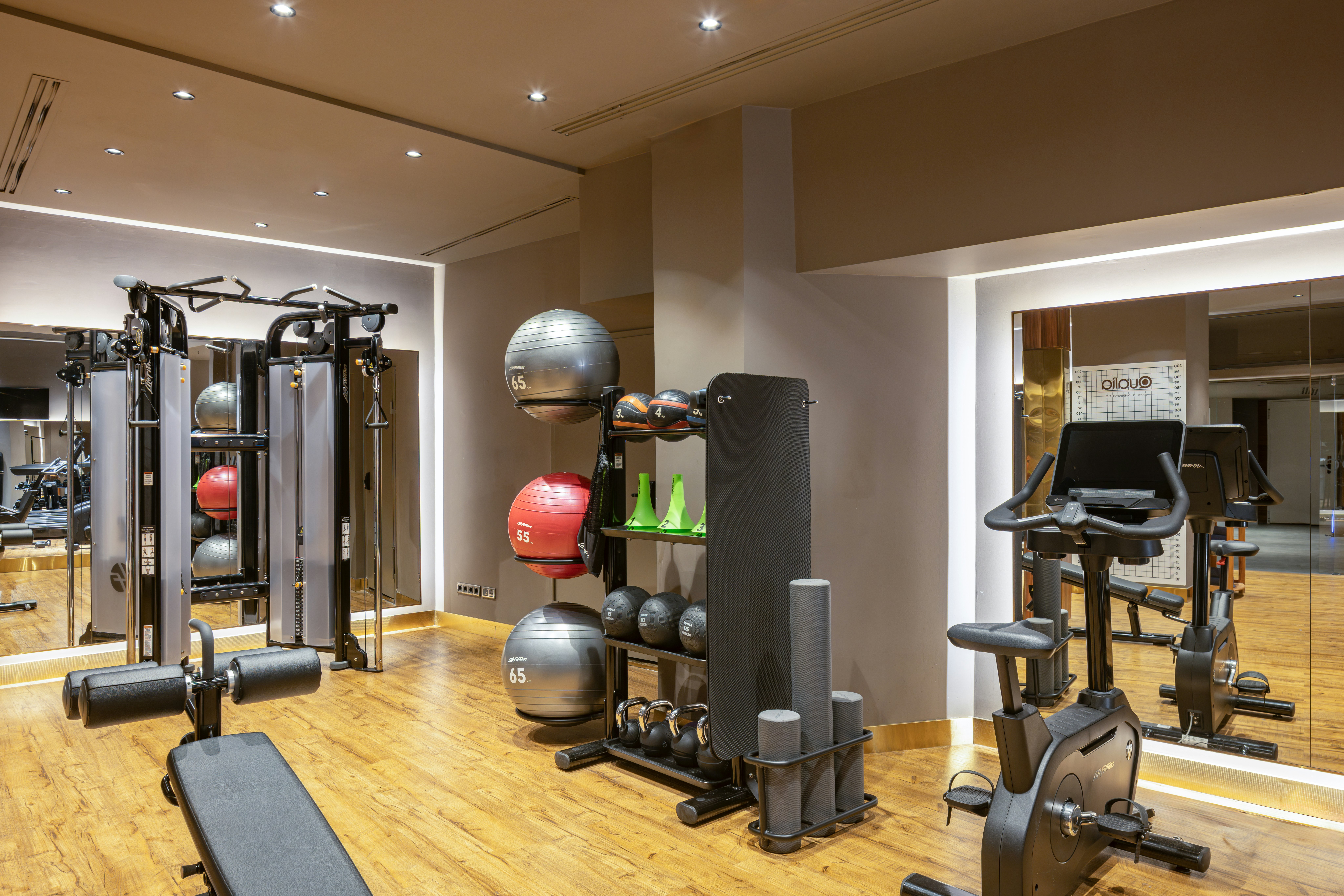 Doubletree By Hilton Hotel Istanbul - Moda 46/90