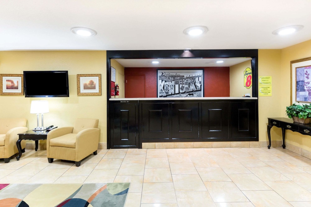 Super 8 By Wyndham Richmond KY 6/40
