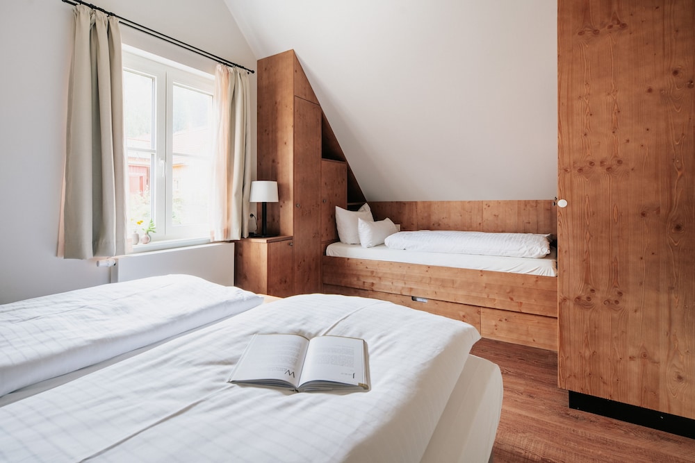 Deluxe, House, 2 King Beds
