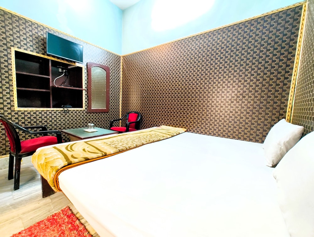 Teerth Guest House 25/64