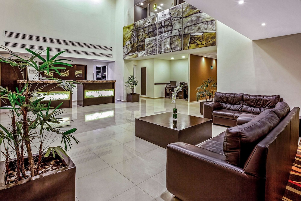 La Hotel By La Quinta San Luis Potosi 44/61