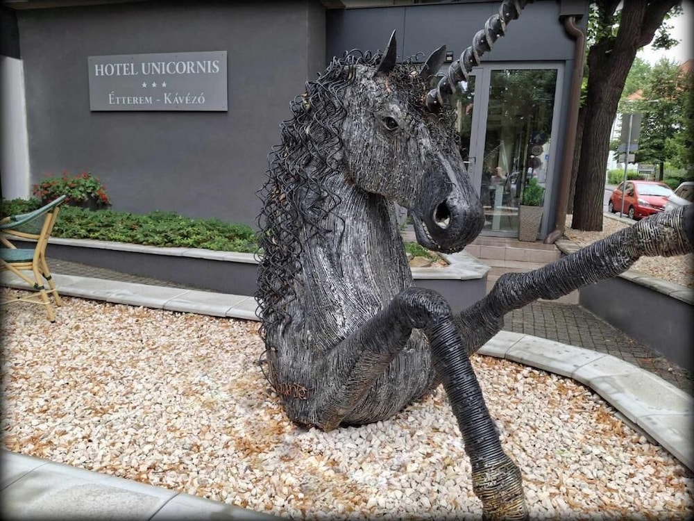 Hotel Unicornis 75/83