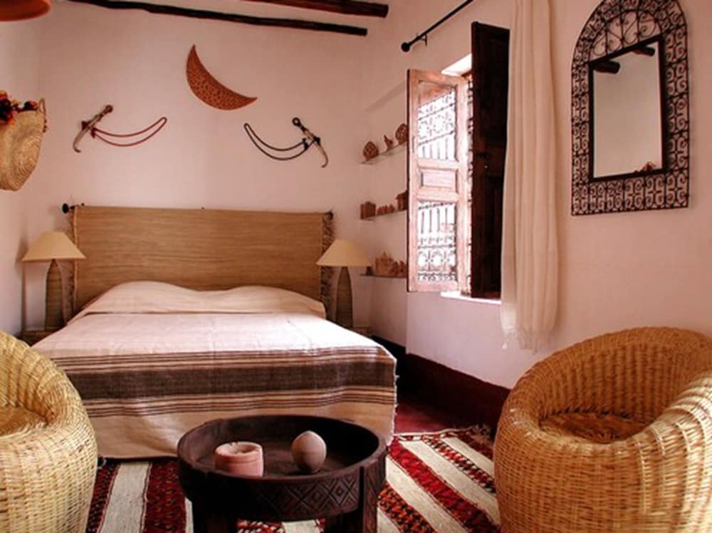RIAD ALADDIN 29/76