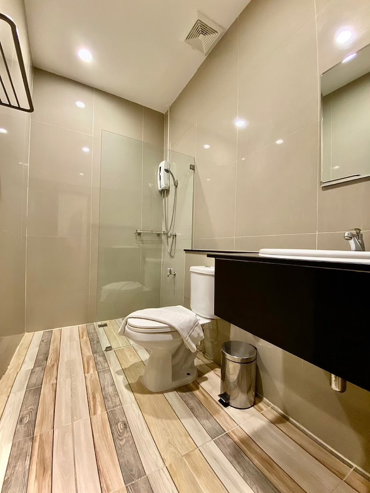 The Vet Boutique Hotel 65/66