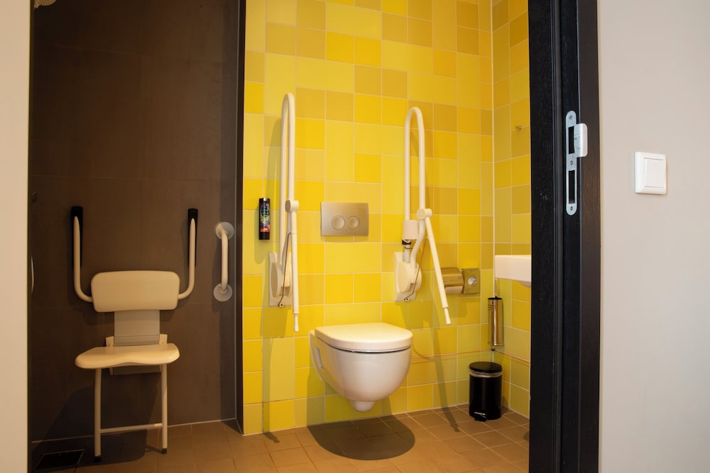 Holiday Inn - the niu, Dairy Haarlem by IHG 55/58