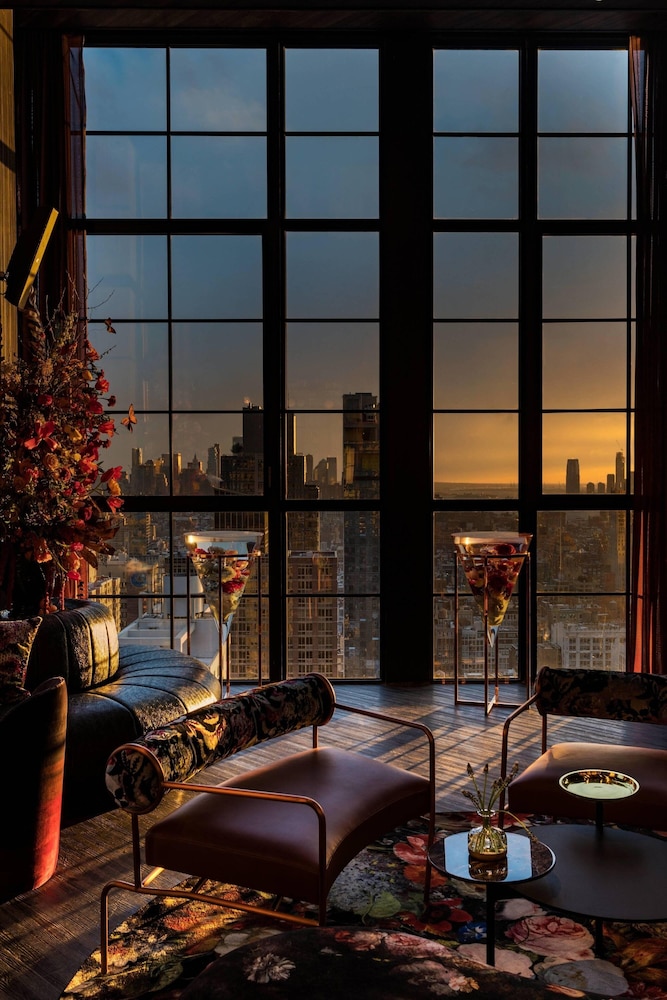 Moxy NYC Chelsea 50/56