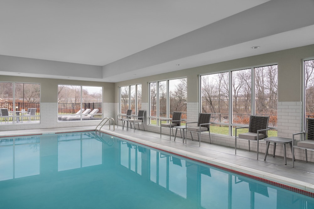 TownePlace Suites by Marriott New Philadelphia 10/33