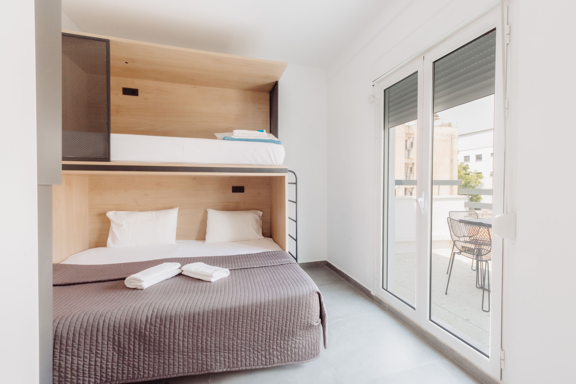 Private, Studio, 1 King and 1 Single Beds, Trundle Bed, Street View, Balcony