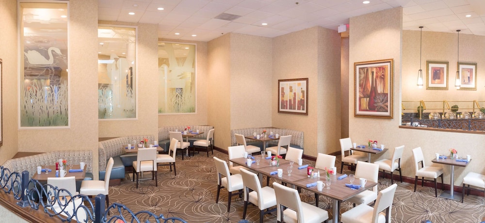 DoubleTree by Hilton Boston - Milford 43/58