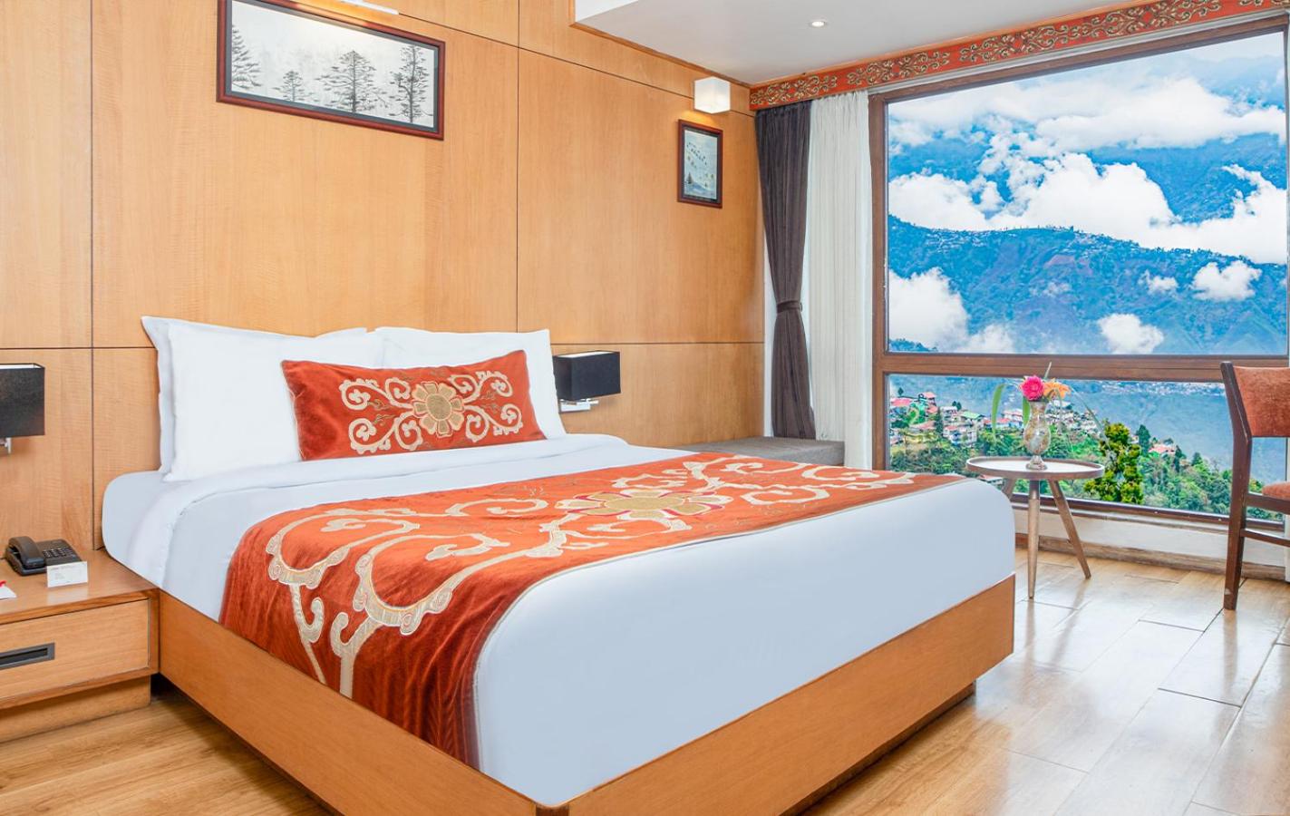 Room, King Bed, with View