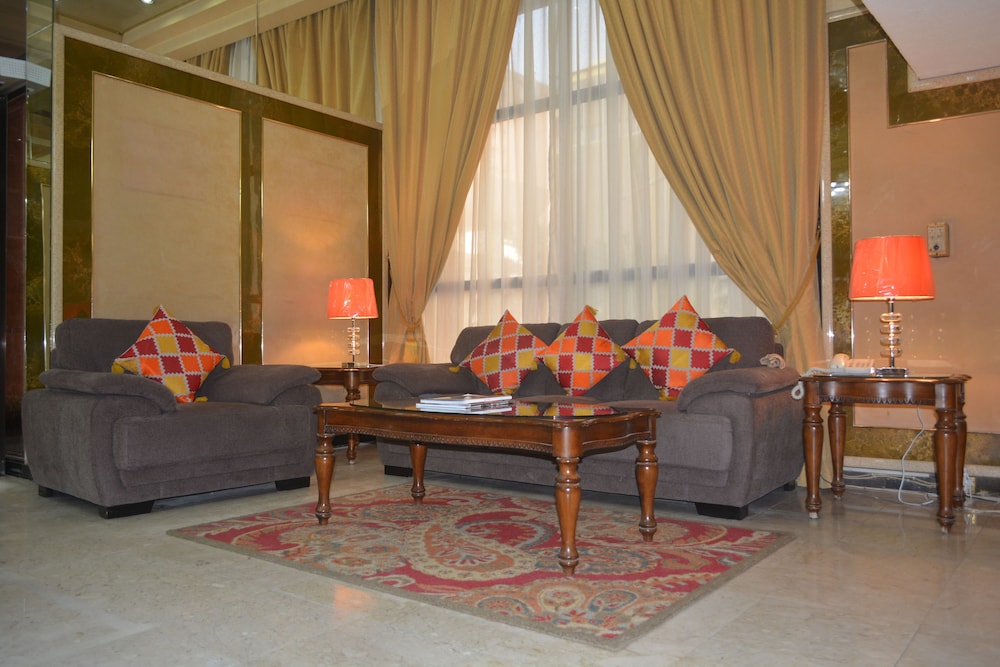 Carlton Tower Hotel 53/55